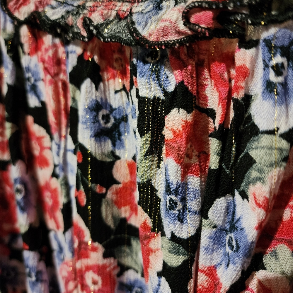 💙 NWOT Printed Off Shoulder Blouse - Picture 7 of 9